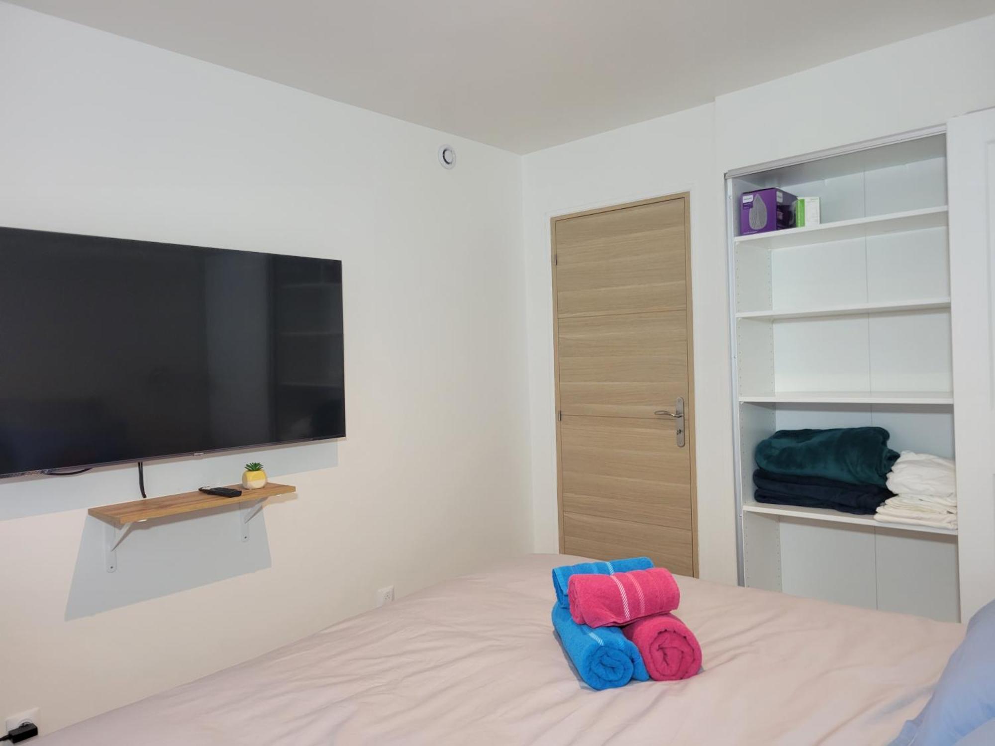 Amazing Apartment A Stone'S Throw From The City Of Lights - Paris Clichy Ngoại thất bức ảnh