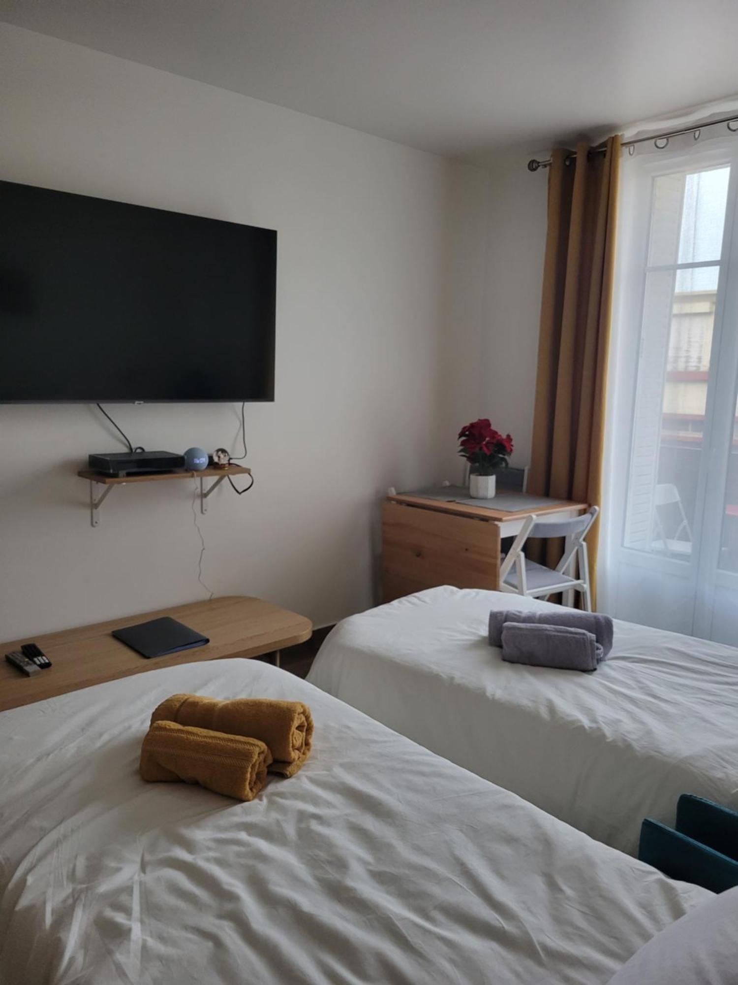 Amazing Apartment A Stone'S Throw From The City Of Lights - Paris Clichy Ngoại thất bức ảnh